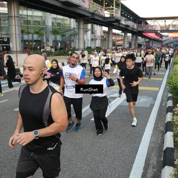 Runner Photo 4558375