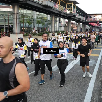 Runner Photo 4558381