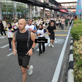 Runner Photo 4558383