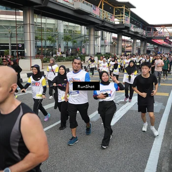 Runner Photo 4558403