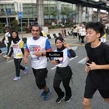Runner Photo 4558442