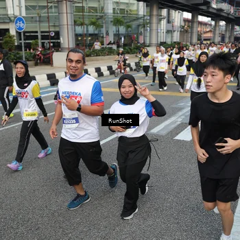 Runner Photo 4558453