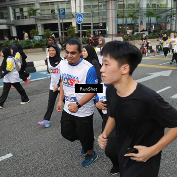 Runner Photo 4558462