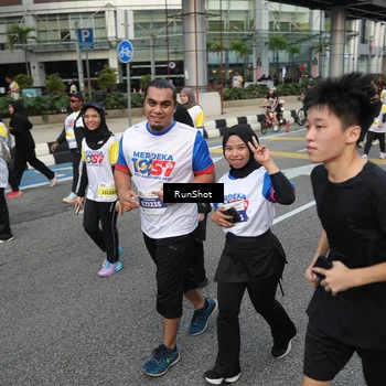Runner Photo 4558464