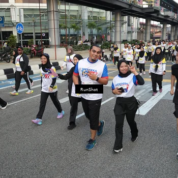 Runner Photo 4558478
