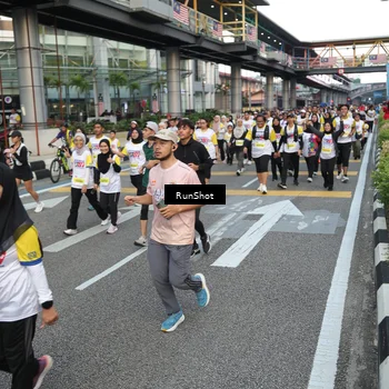 Runner Photo 4558592