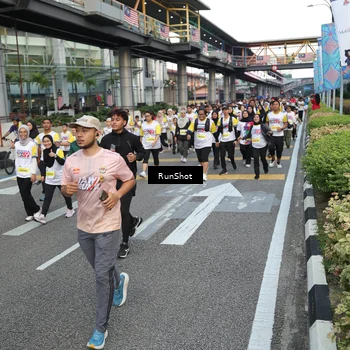 Runner Photo 4558613