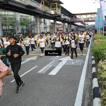 Runner Photo 4558630