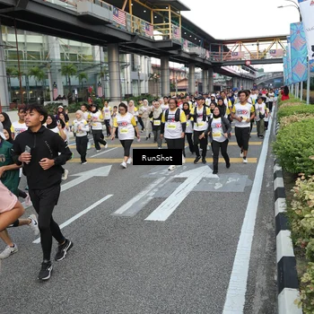 Runner Photo 4558635