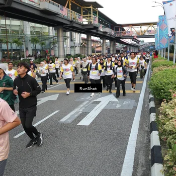 Runner Photo 4558639