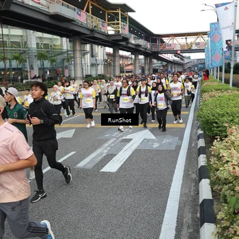 Runner Photo 4558647