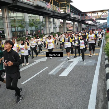 Runner Photo 4558648