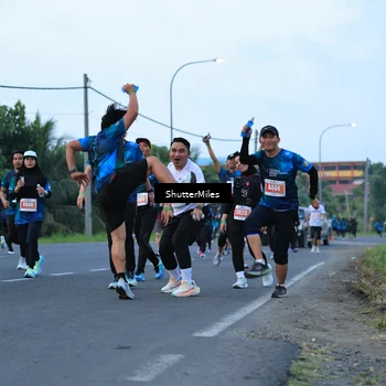 Runner Photo 4558754