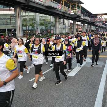 Runner Photo 4559094
