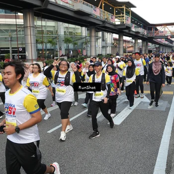 Runner Photo 4559115