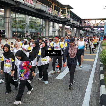 Runner Photo 4559350