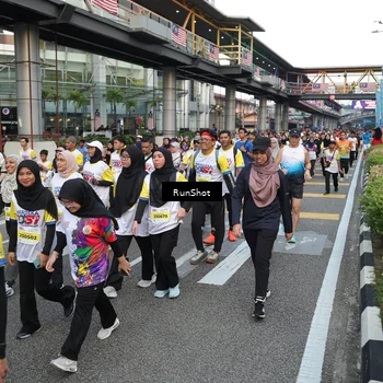 Runner Photo 4559417