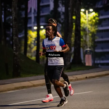 Runner Photo 4559514