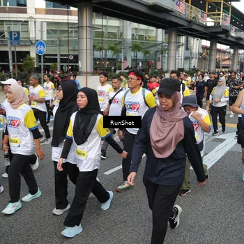 Runner Photo 4559629