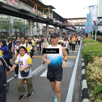 Runner Photo 4559704