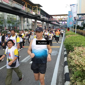 Runner Photo 4559734