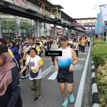 Runner Photo 4559739