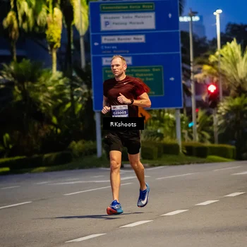 Runner Photo 4559743