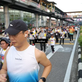 Runner Photo 4559848