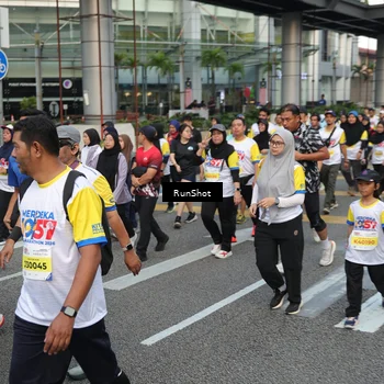 Runner Photo 4559903