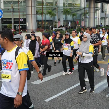 Runner Photo 4559991