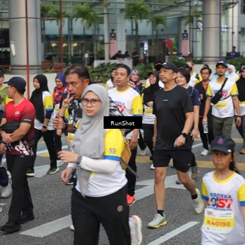 Runner Photo 4560004