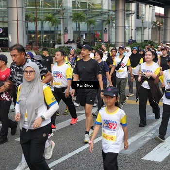 Runner Photo 4560067