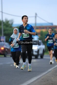 Runner Photo 4560076