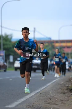 Runner Photo 4560077
