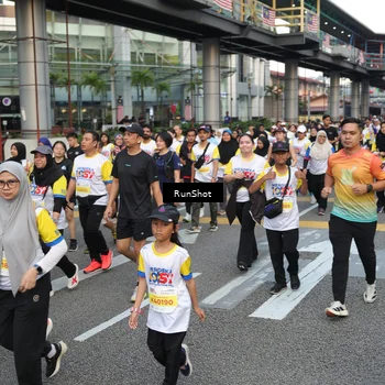 Runner Photo 4560152