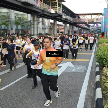 Runner Photo 4560167
