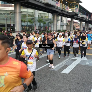 Runner Photo 4560254