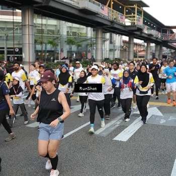 Runner Photo 4560343