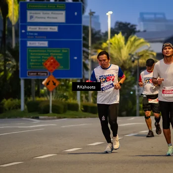 Runner Photo 4560357