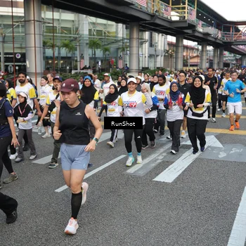 Runner Photo 4560385