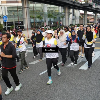 Runner Photo 4560421