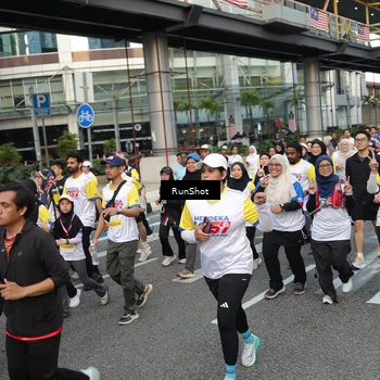 Runner Photo 4560449
