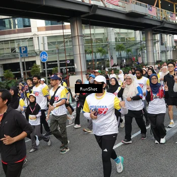 Runner Photo 4560456