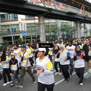 Runner Photo 4560469