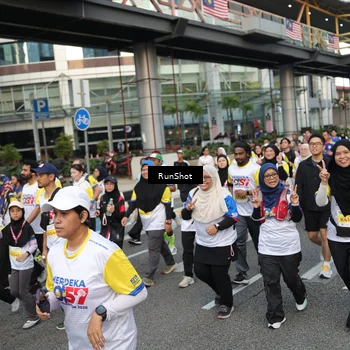 Runner Photo 4560497