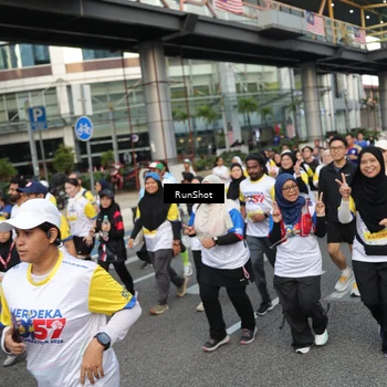 Runner Photo 4560503