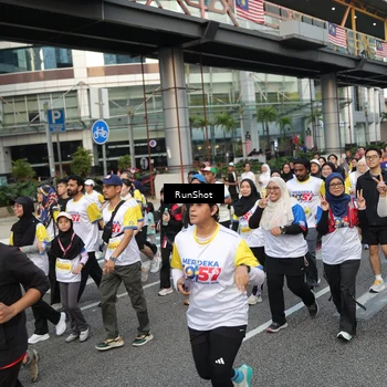 Runner Photo 4560514