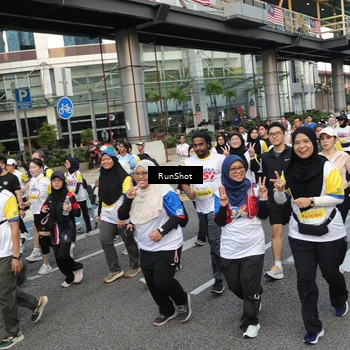Runner Photo 4560535