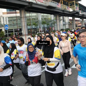 Runner Photo 4560596