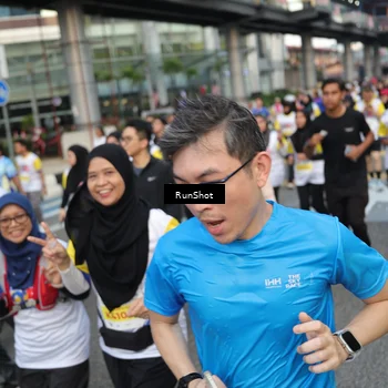 Runner Photo 4560653